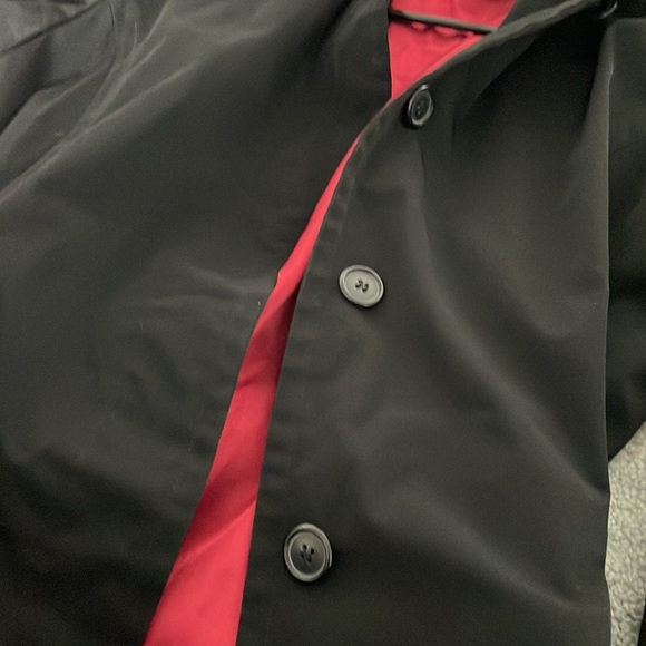 Black Towne Collection Trench Coat w/ Red Interior (Medium) - Picture 4 of 5